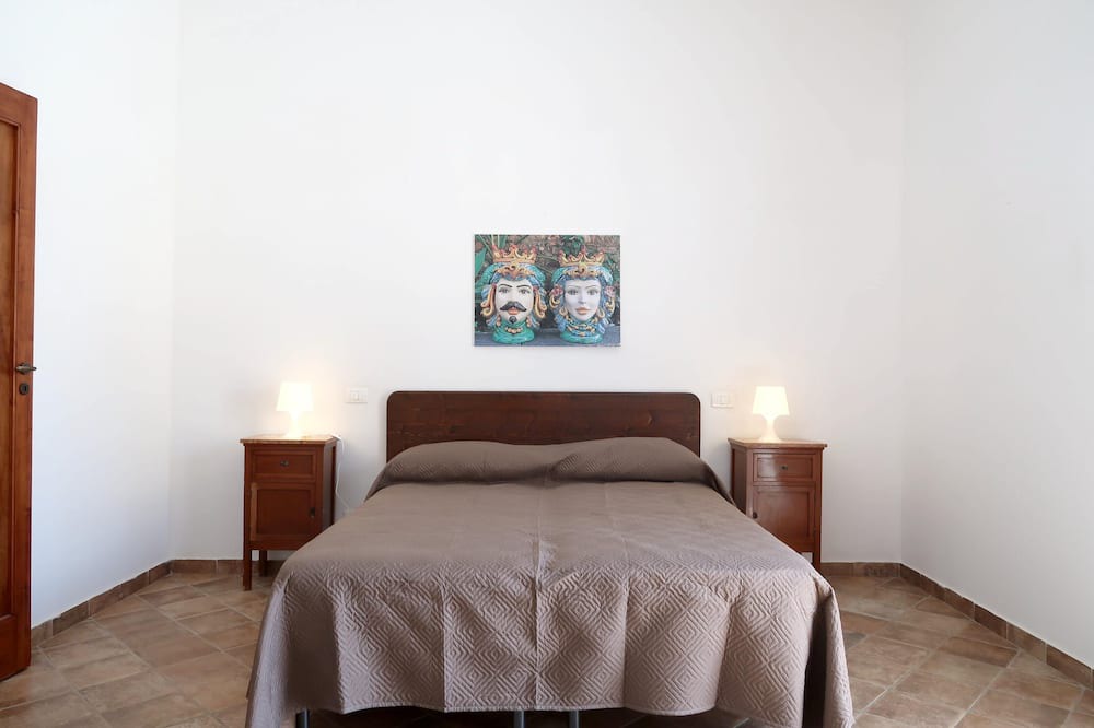Photo of Bedroom in Paceco