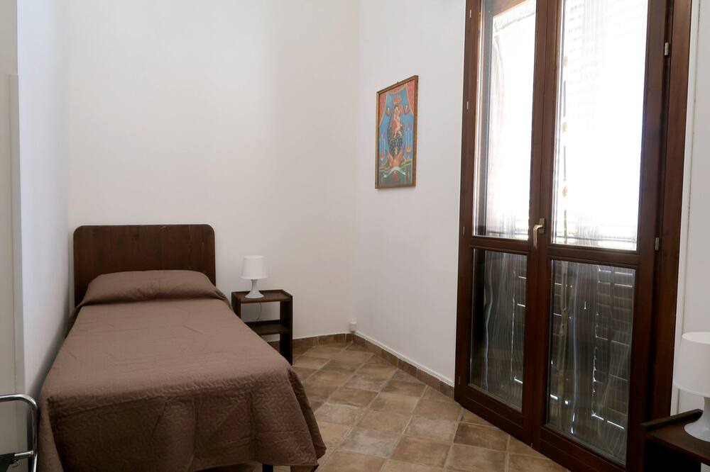 Photo of Bedroom in Paceco