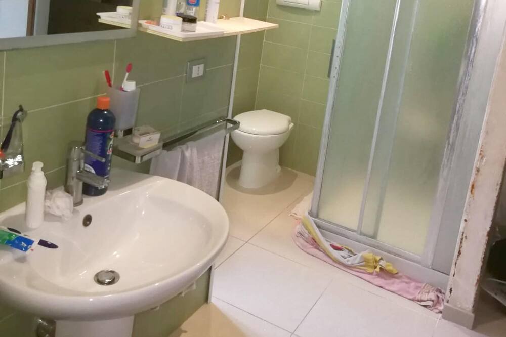 Photo of Bathroom in Comiso