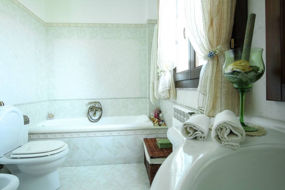 Photo of Bathroom in Santa Venerina
