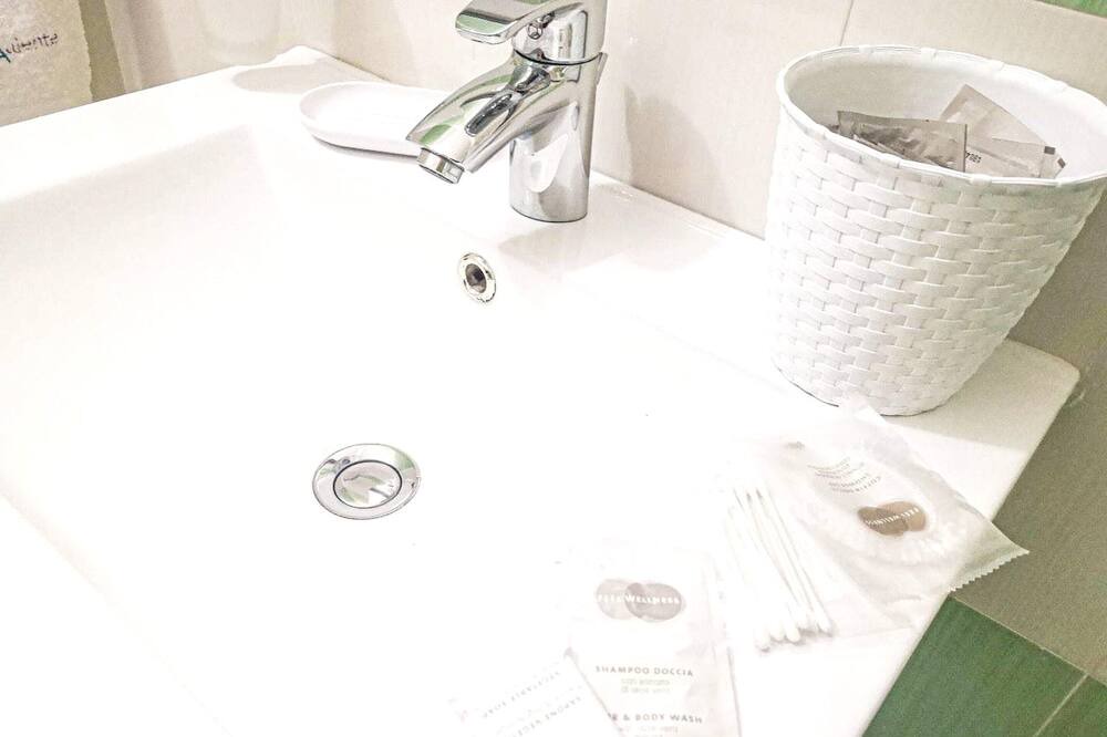 Photo of Bathroom in Alcamo Historic Center