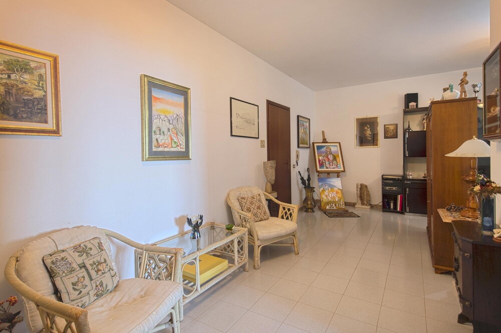 Photo of Livingroom in Paparella