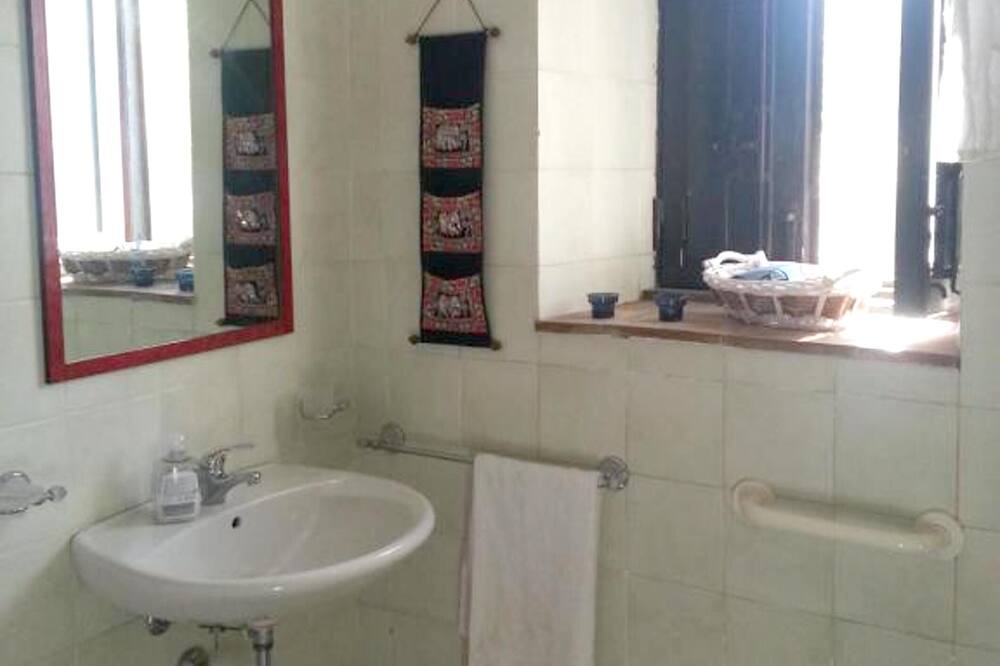 Photo of Bathroom in Mascali