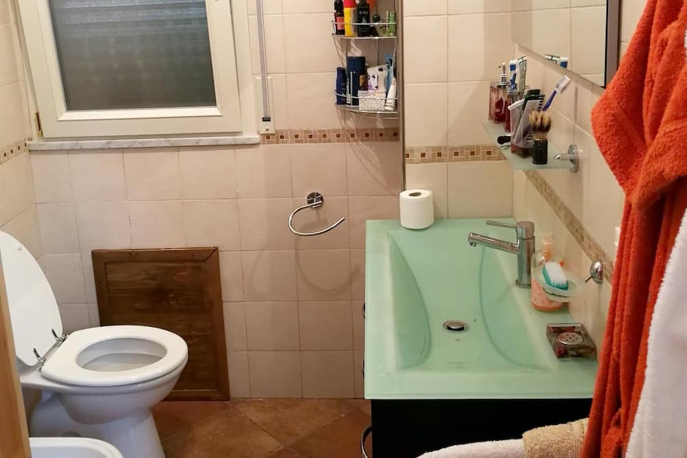 Photo of Bathroom in Lercara Friddi