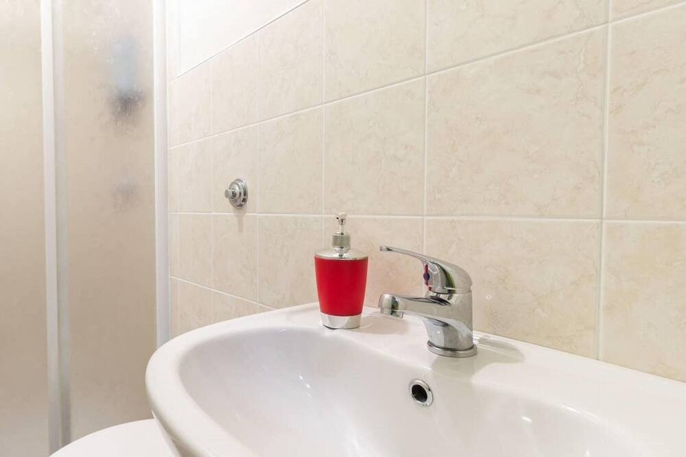 Photo of Bathroom in Castelbuono
