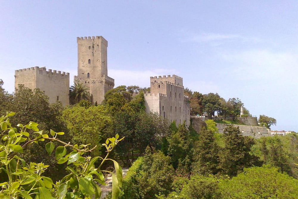 Photo of Others in Rilievo