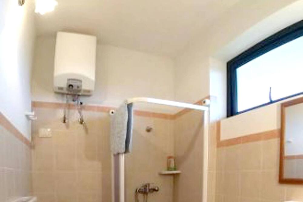 Photo of Bathroom in Chiaramonte Gulfi