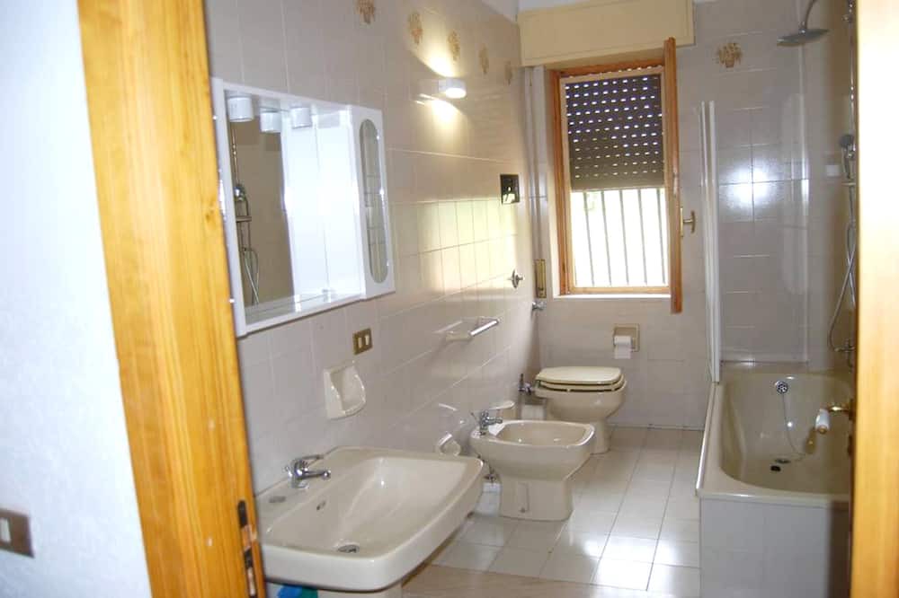 Photo of Bathroom in Santa Margherita di Belice