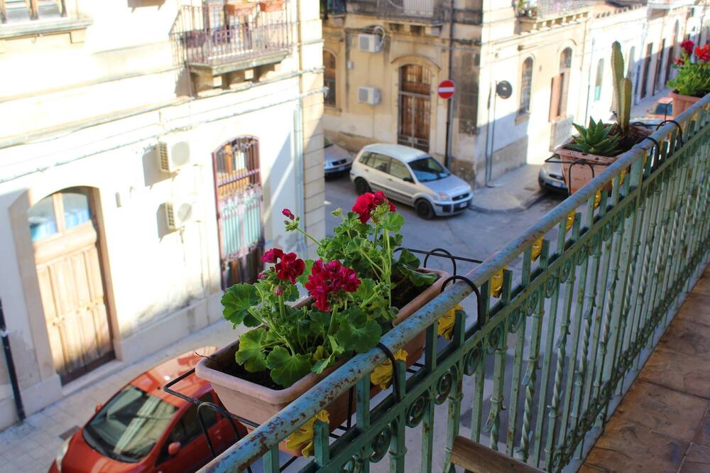 Photo of Patio Balcony in Santa Lucia