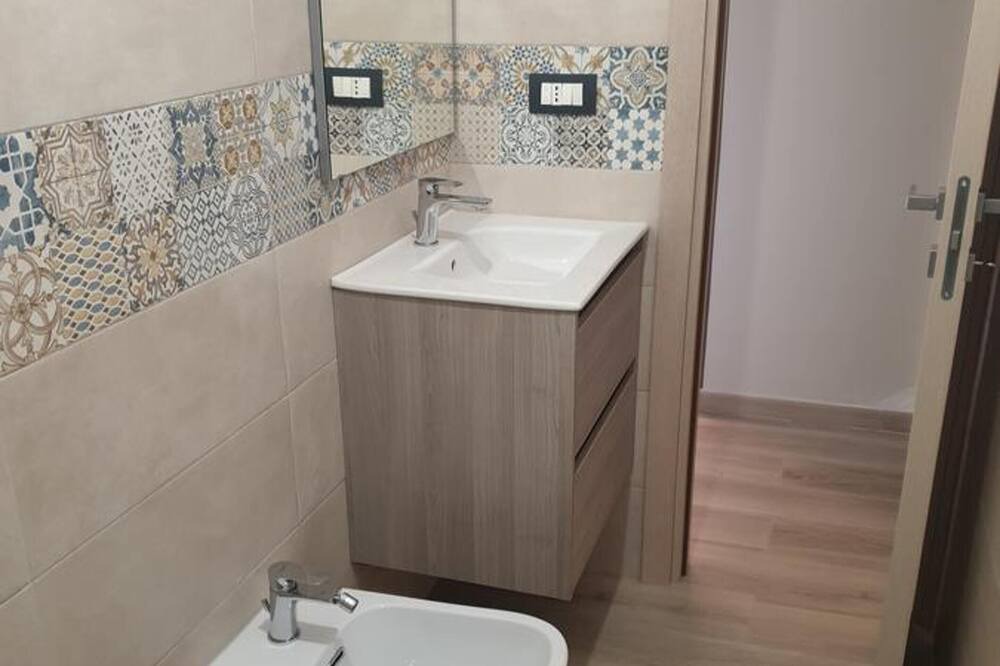 Photo of Bathroom in Gallina