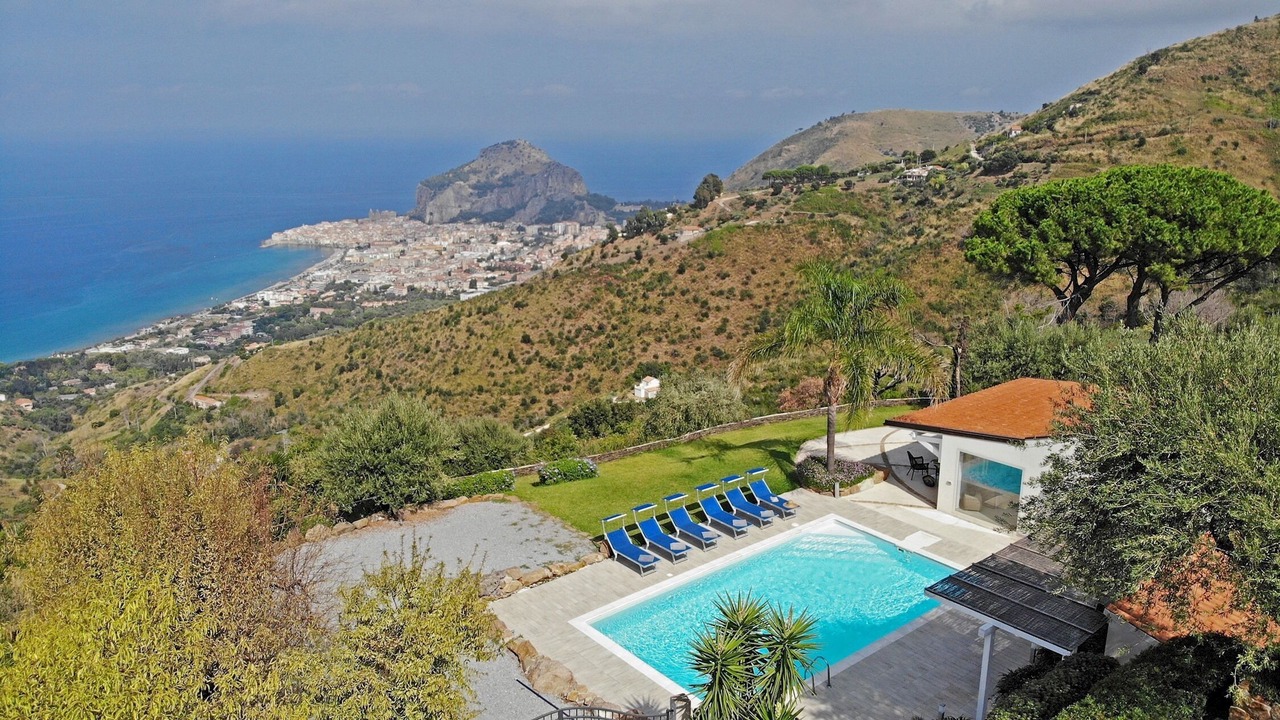 Photo of Outdoor in Cefalu