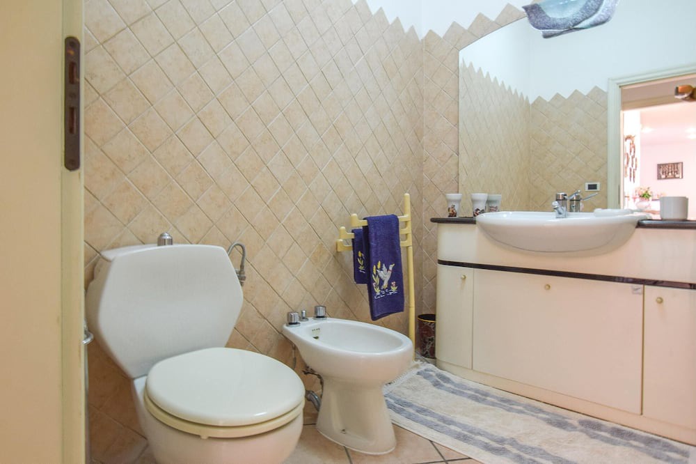 Photo of Bathroom in Tonnarella
