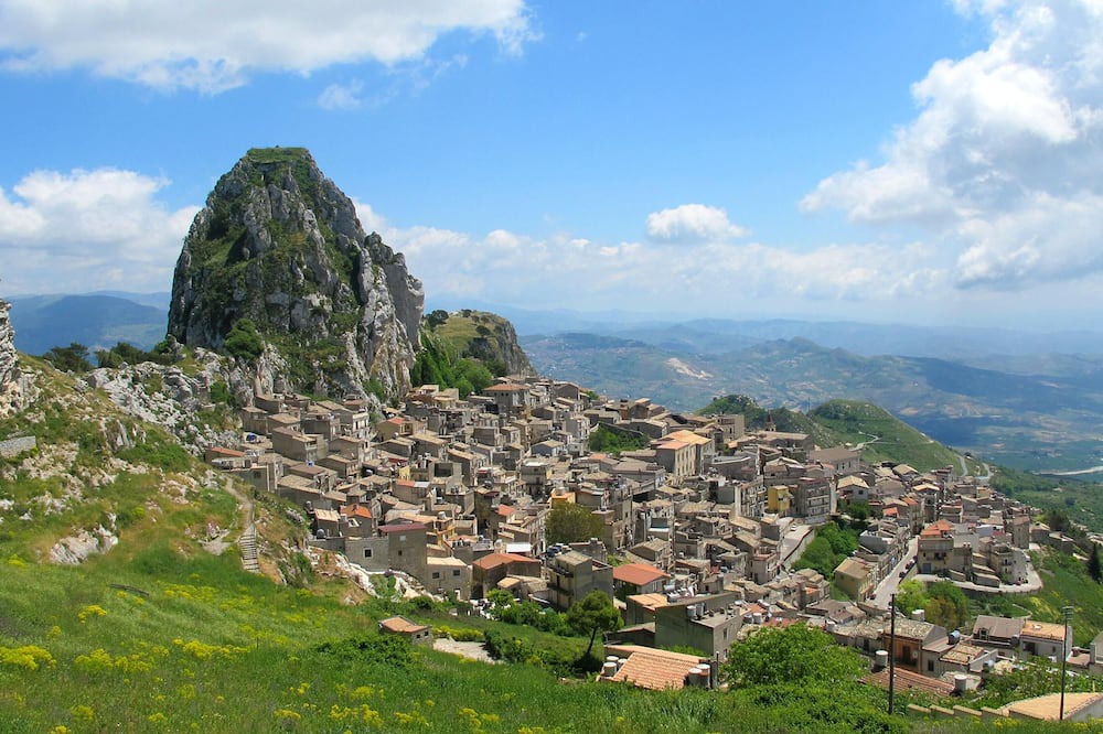Photo of Outdoor in Pergusa