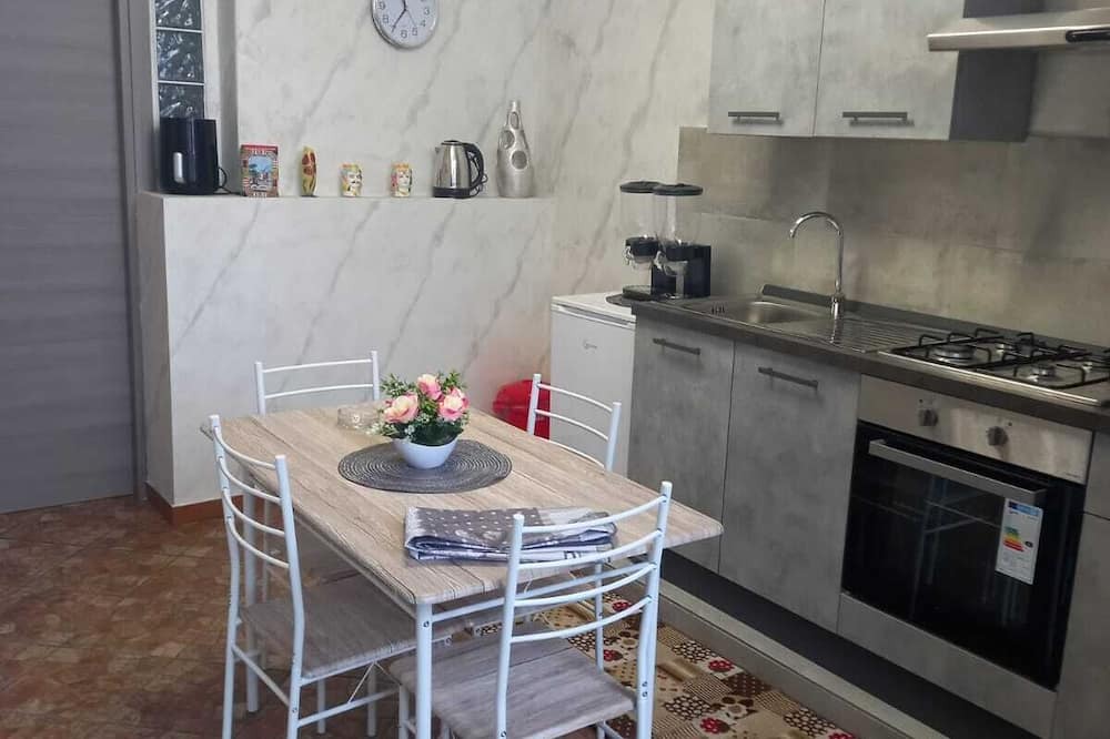 Photo of Kitchen in Monte Po-Nesima-San Leone-Rapisardi