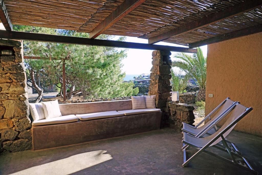Photo of Patio Balcony in Pantelleria