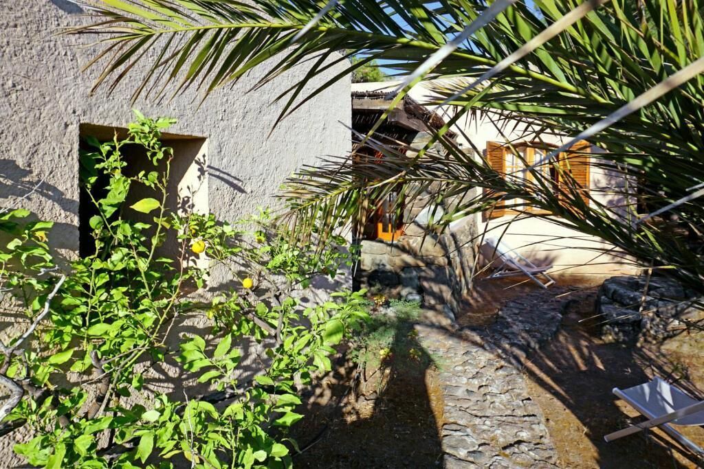 Photo of Others in Pantelleria
