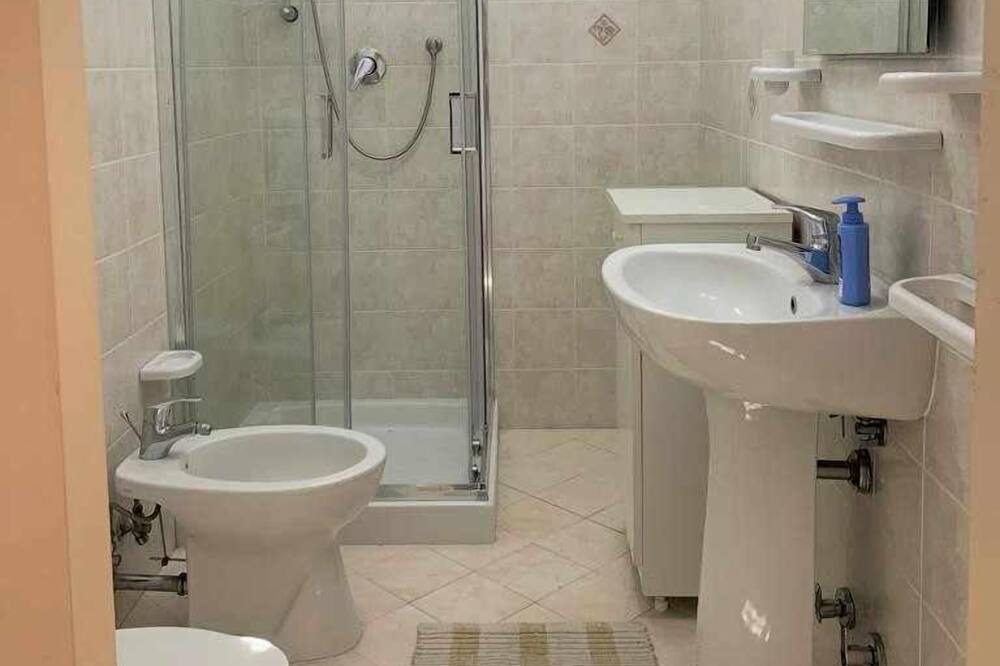 Photo of Bathroom in Malfa