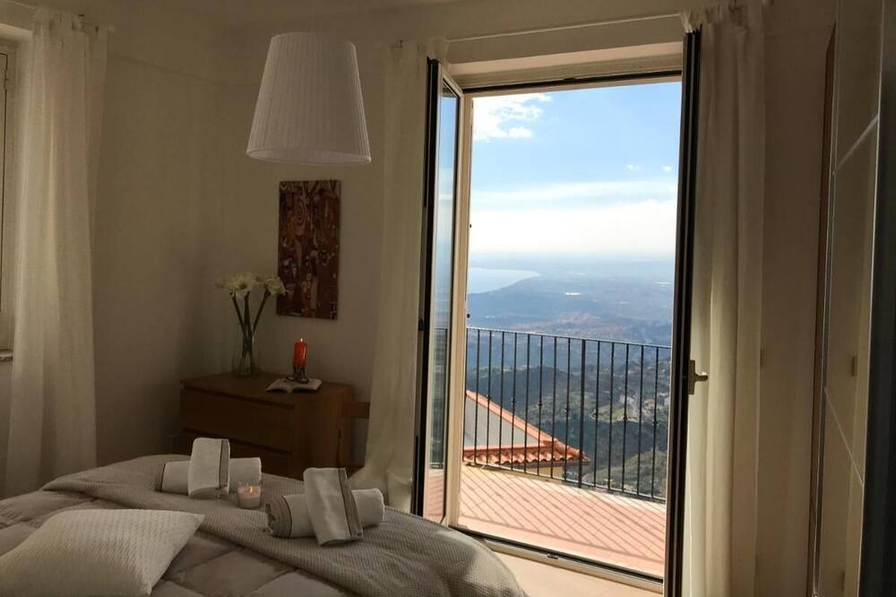 Photo of Bedroom in Castelmola