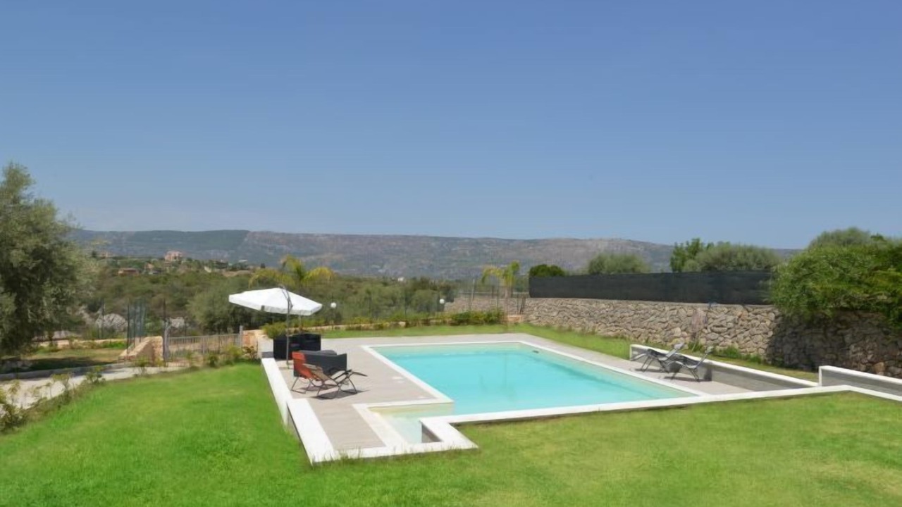 Photo of Outdoor in Solarino