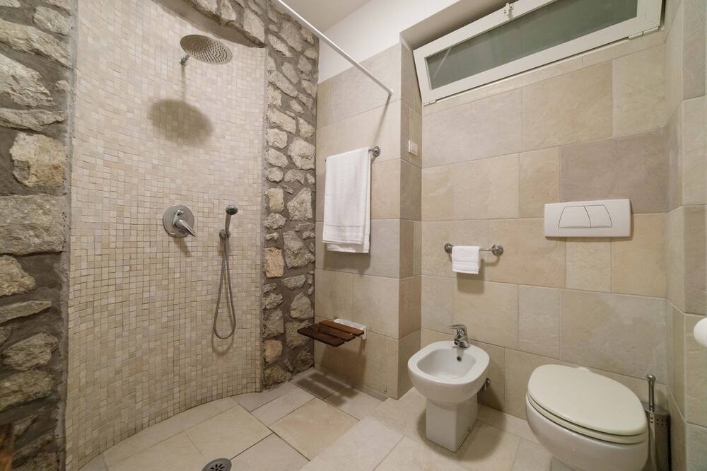 Photo of Bathroom in Marina Piccola