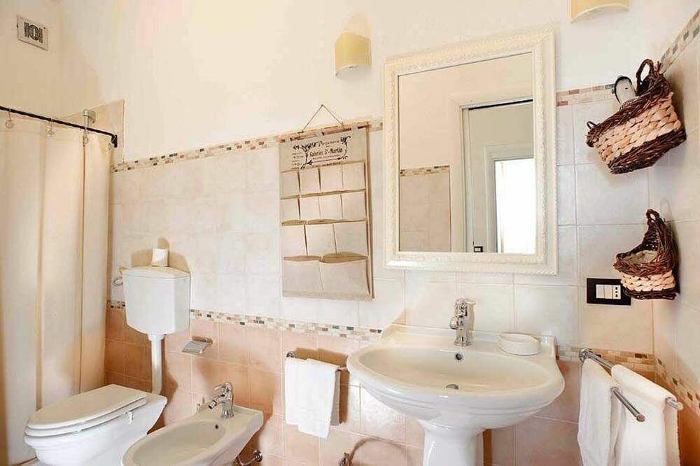 Photo of Bathroom in Noto