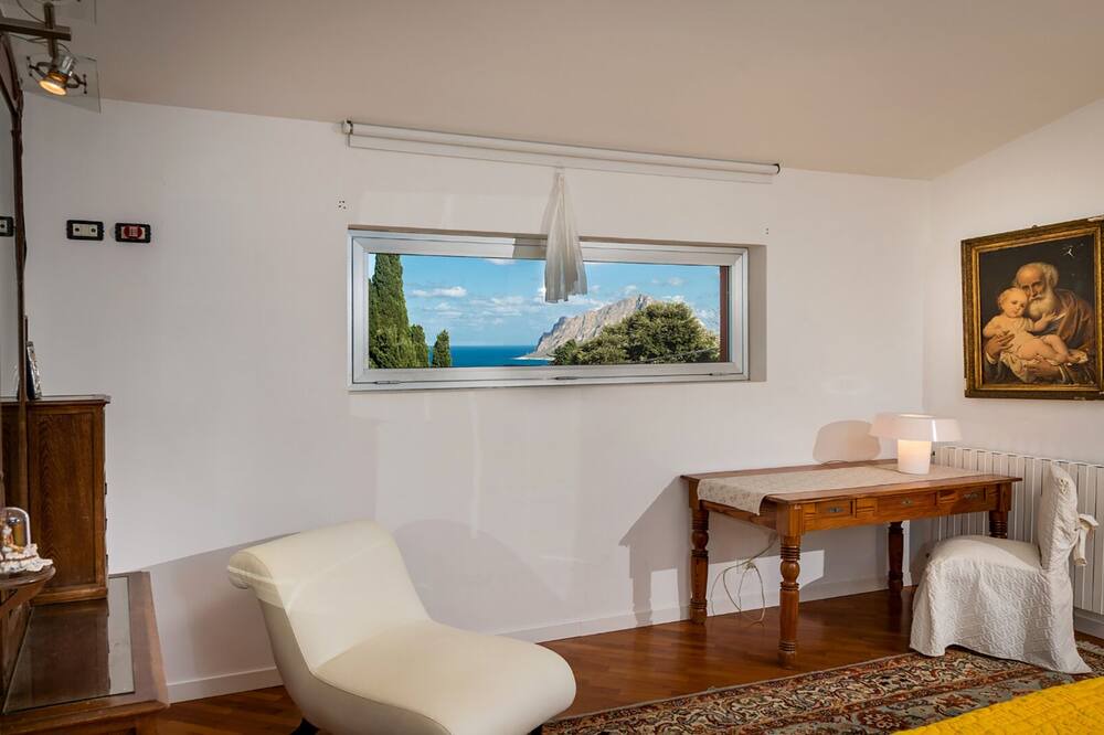 Photo of Bedroom in Paparella