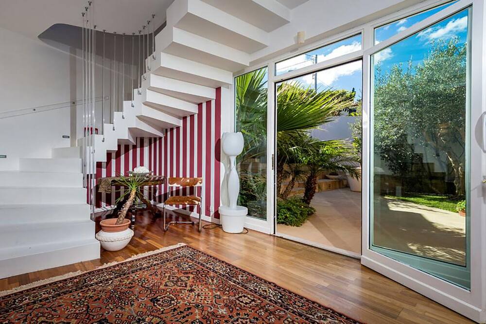 Photo of Livingroom in Paparella