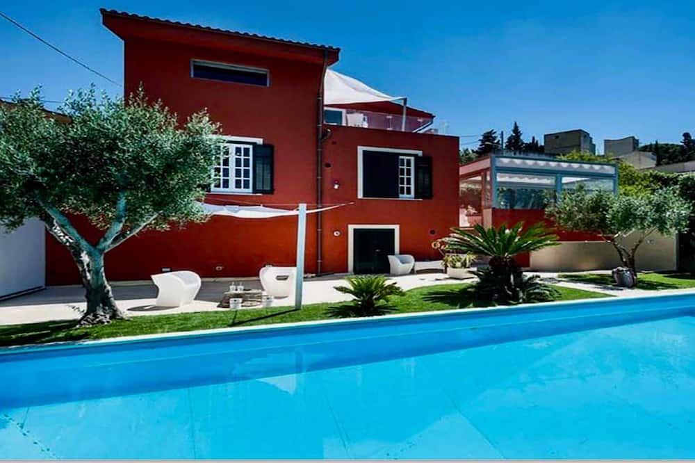 Photo of Outdoor in Paparella