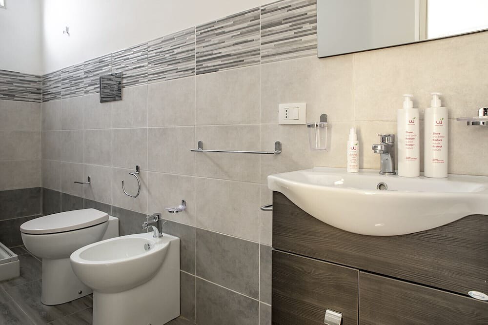 Photo of Bathroom in Noto