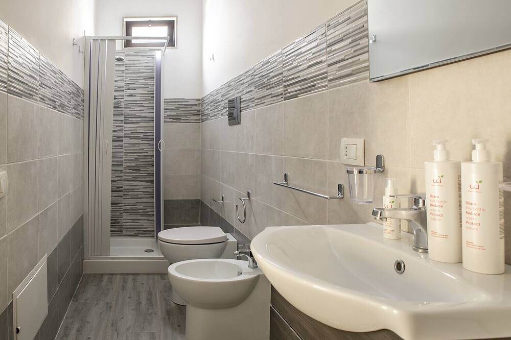 Photo of Bathroom in Noto