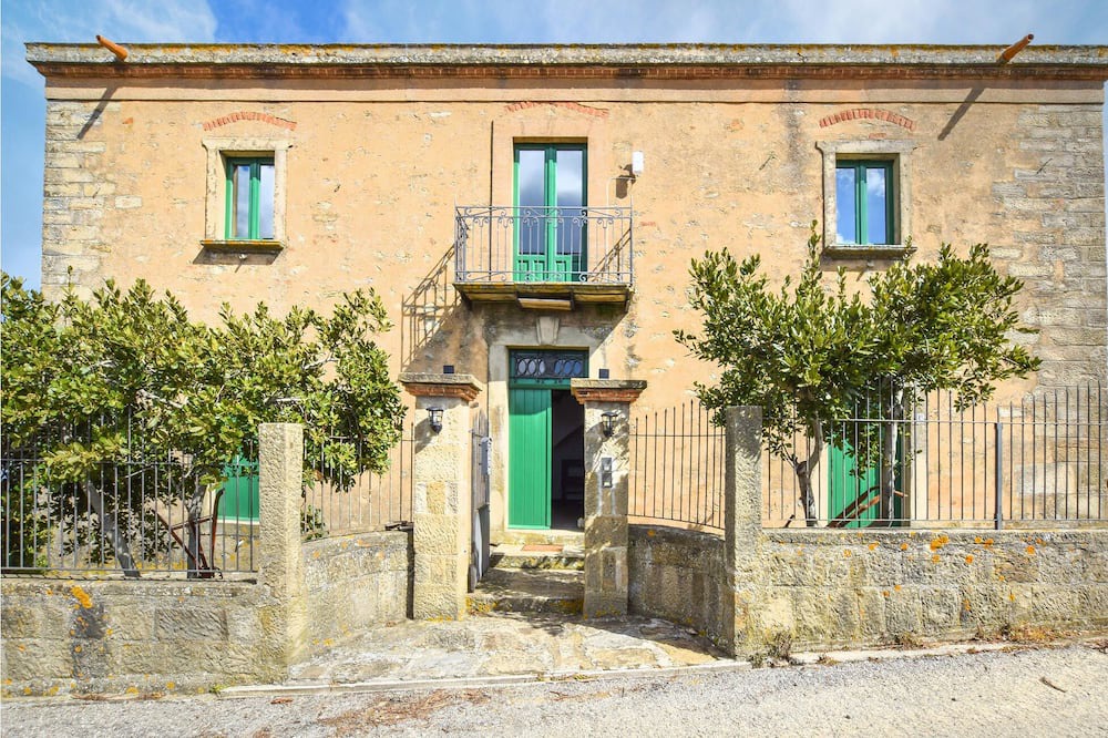 Photo of Outdoor in Ficarra