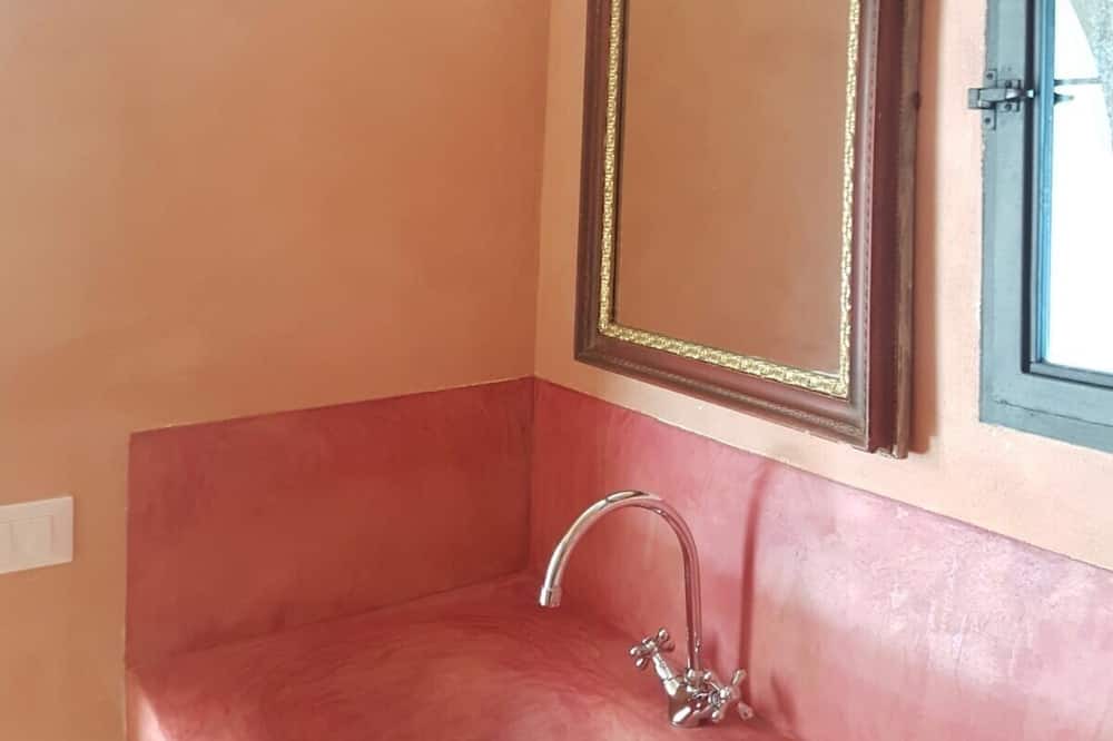 Photo of Bathroom in Kamma
