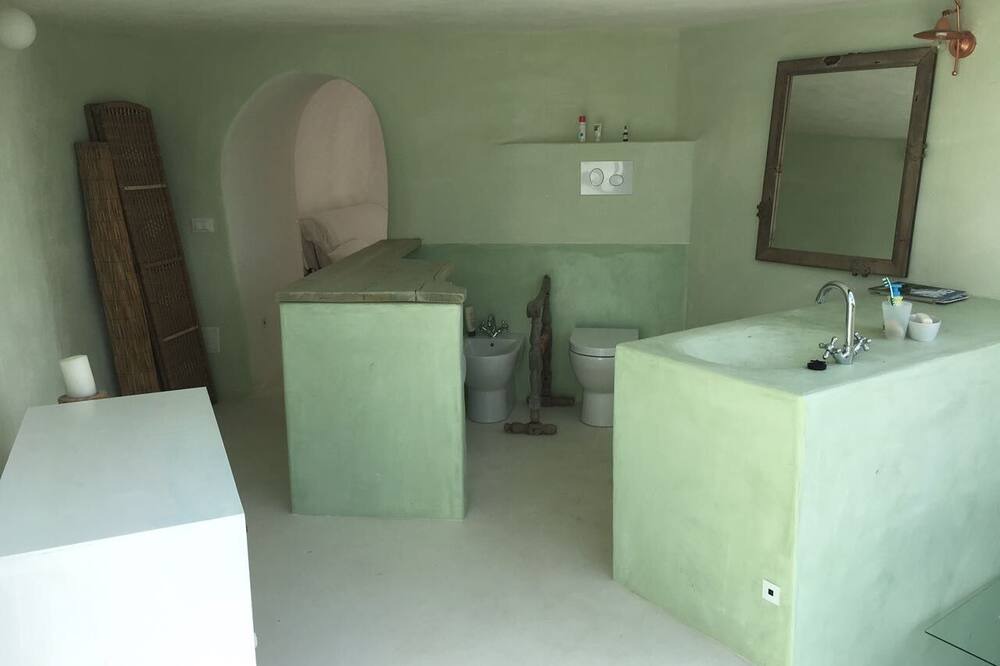 Photo of Bathroom in Kamma