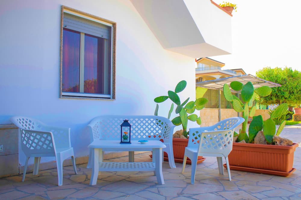 Photo of Patio Balcony in Reitani