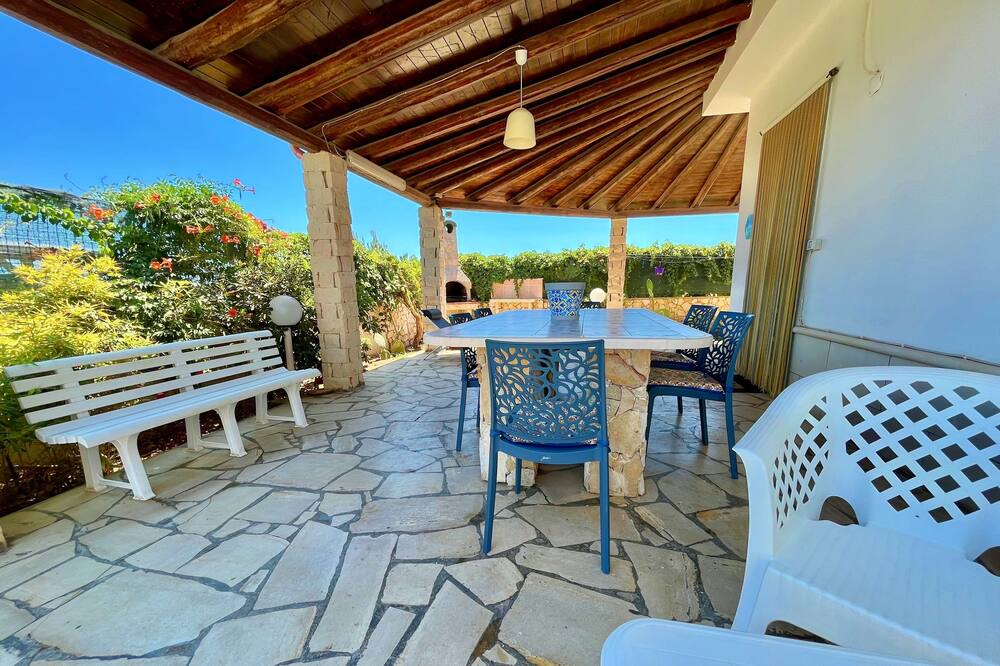 Photo of Patio Balcony in Reitani