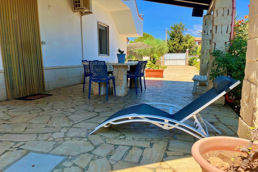 Photo of Patio Balcony in Reitani