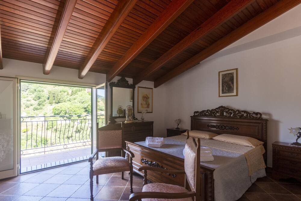 Photo of Bedroom in Savoca