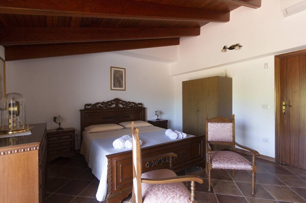 Photo of Bedroom in Savoca