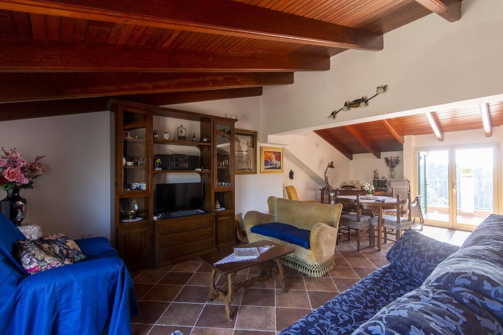 Photo of Livingroom in Savoca