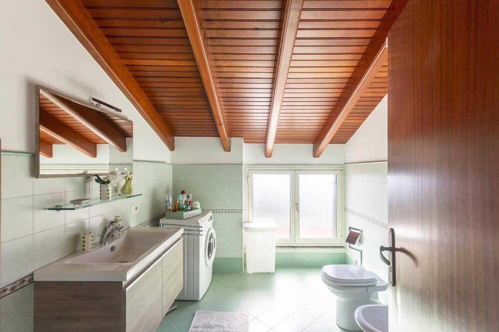 Photo of Bathroom in Savoca