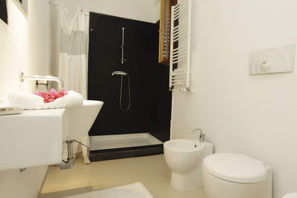 Photo of Bathroom in Torre Colonna-sperone