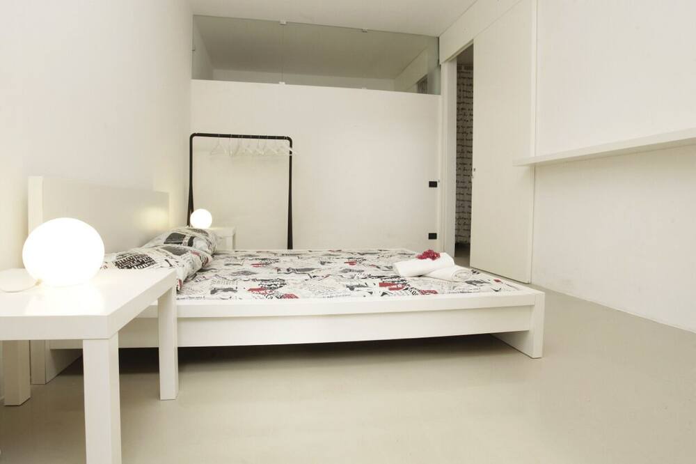 Photo of Bedroom in Torre Colonna-sperone