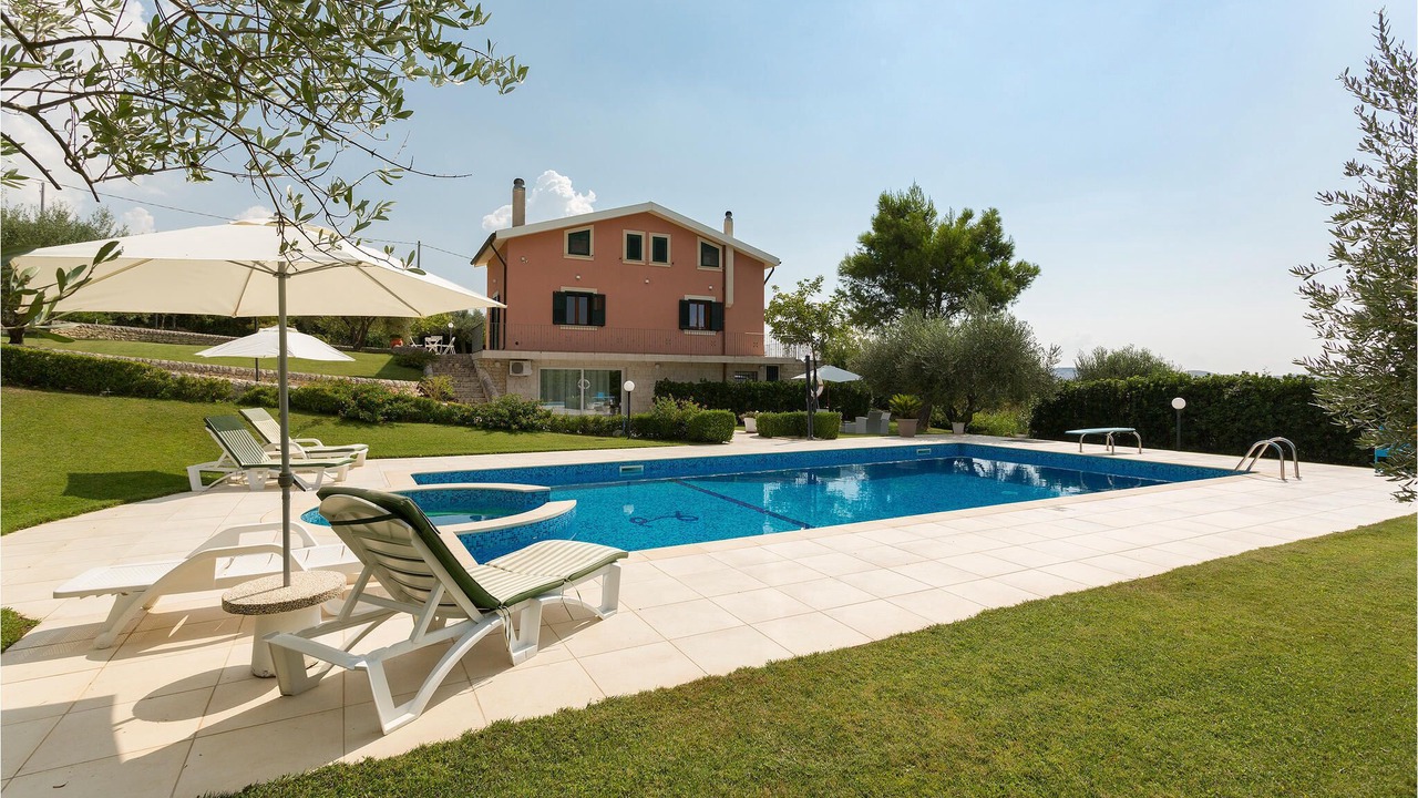 Photo of Outdoor in Giarratana