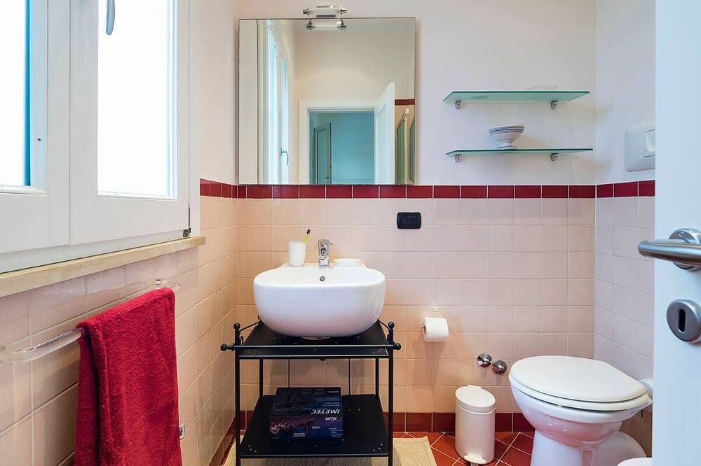 Photo of Bathroom in Augusta