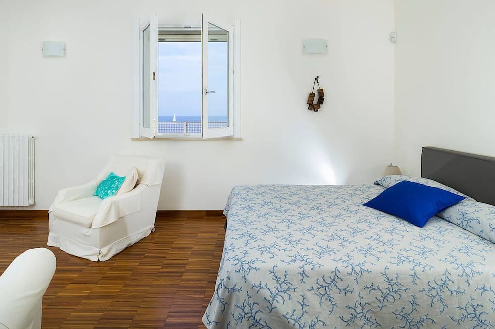 Photo of Bedroom in Augusta