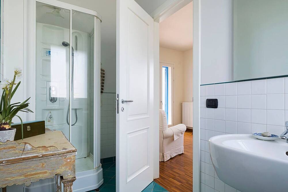 Photo of Bathroom in Augusta