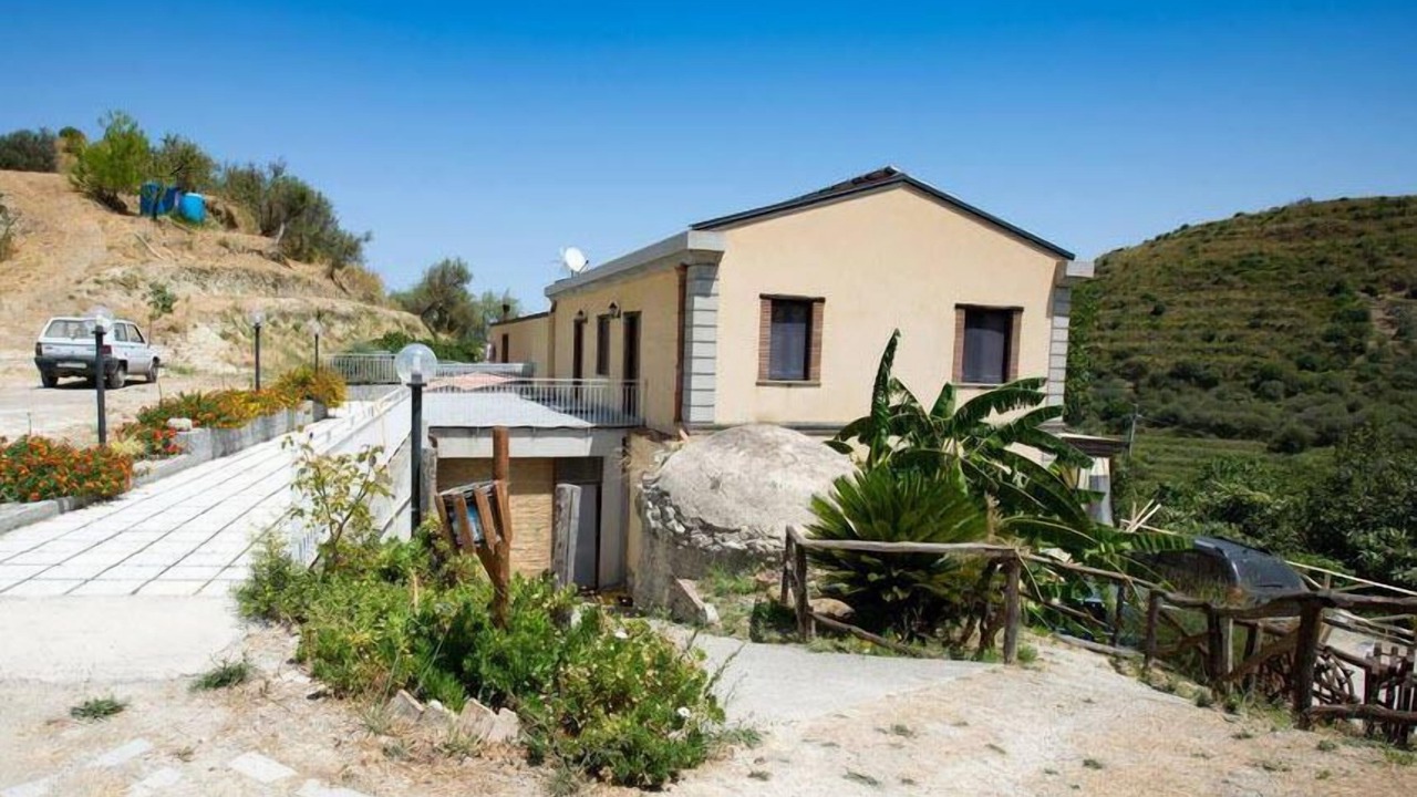Photo of Outdoor in Patti