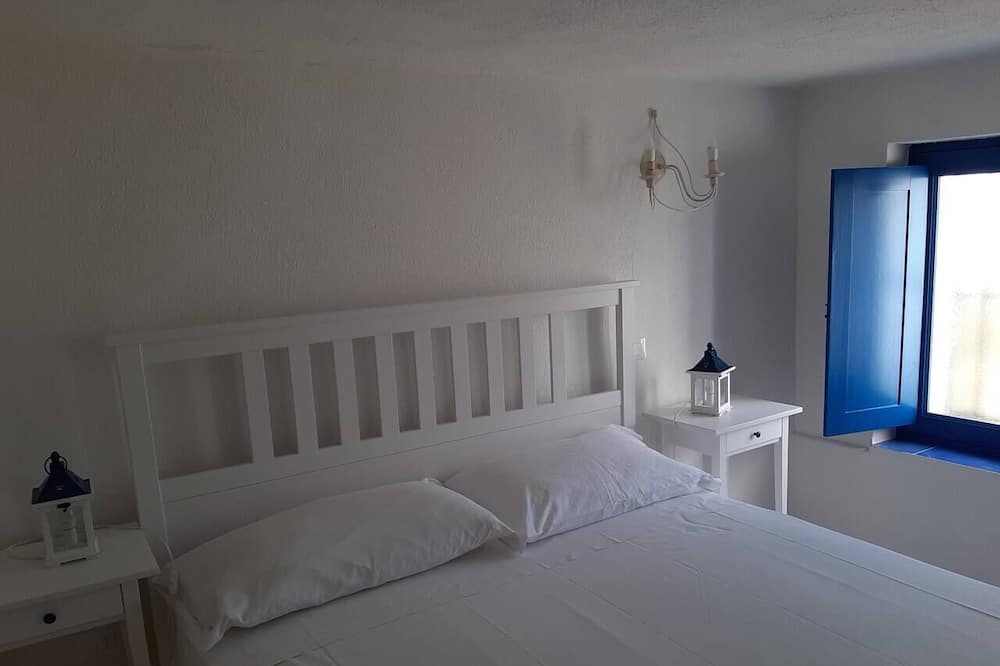 Photo of Bedroom in Santa Marina Salina