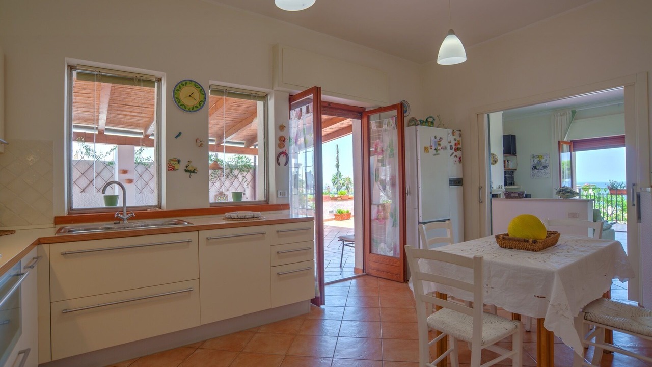 Photo of Kitchen in Costa Saracena-Castelluccio