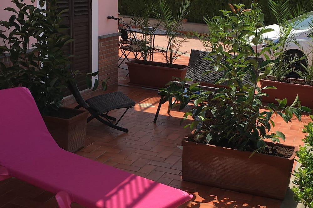 Photo of Patio Balcony in Isola
